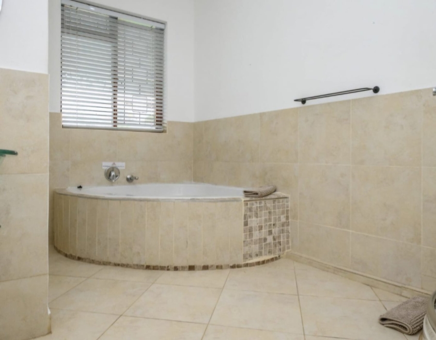 5 Bedroom Property for Sale in Mill Park Eastern Cape